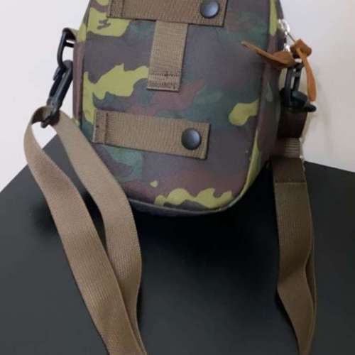 全新GREGORY QUICK POCKET M size (DEEPFOREST CAMO)  舊logo 2L