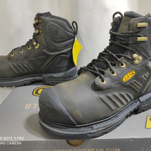 美國KEEN 黑色中筒防水透汗氣安全靴(歐碼42)
