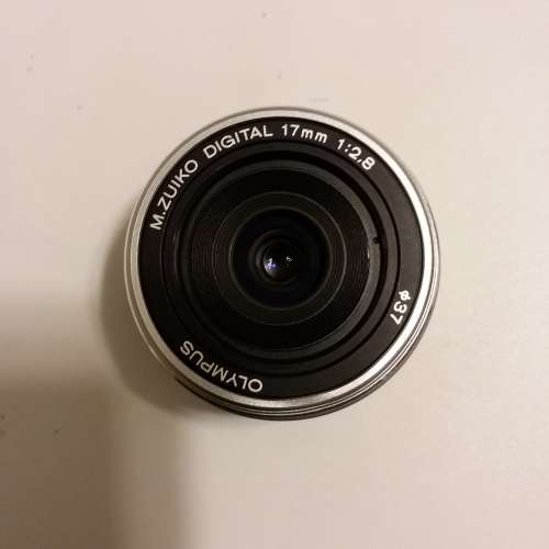 Olympus 17mm/2.8, m43 lense 95%new,silver