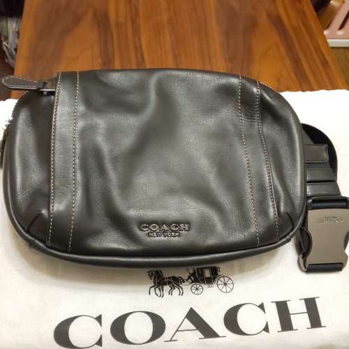 COACH真皮腰bag斜孭袋