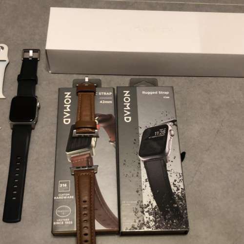 Apple Watch Series 4 44mm GPS+LTE Silver銀色 + 2錶帶