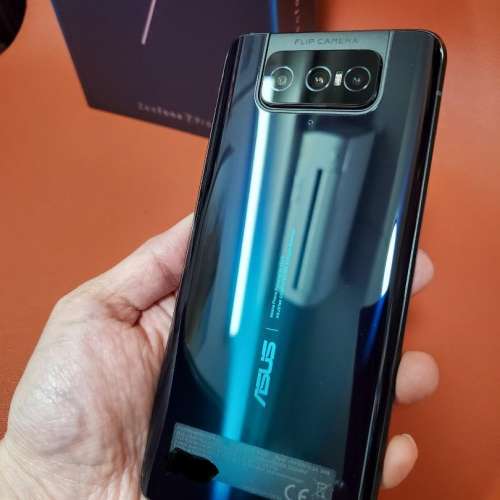 近全新Asus Zenfone 7 Pro 8G+256GB 黑色行貨