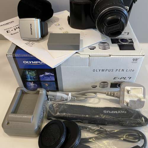 Olympus E-PL7 + 14-42 Kit Lens (90% new)