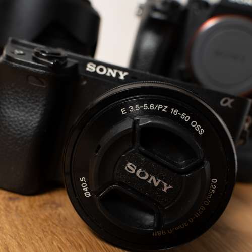 Sony A6400 主機連 18-135mm套裝鏡 16-50 鏡頭