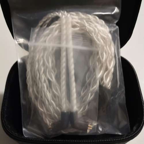 64 Nio  Silver Premium Cable CM 2.5 升級線