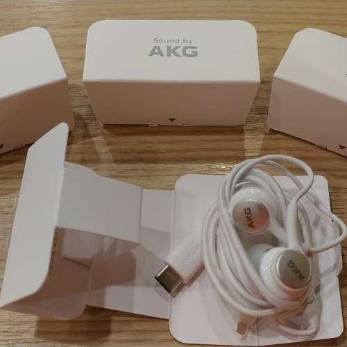 Samsung Sound by AKG S20 盒裝跟機貨品 Type-C接口 原裝正貨耳筒 每件$100