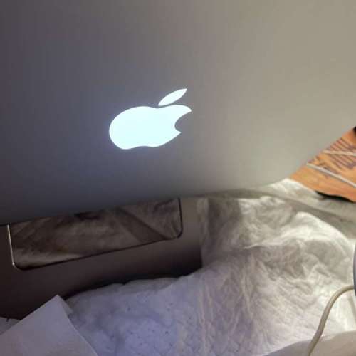 apple macbook air 2017 i5 8G 256SSD 9成新 不議價