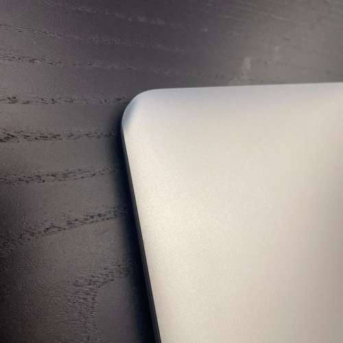 apple macbook air 2017 i5 8G 256SSD 9成新 不議價