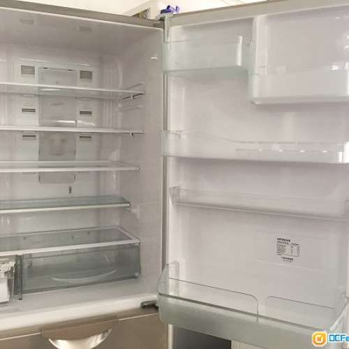 雪櫃 日立 R-S37SVH 九成新以上 包送貨安裝及30天保用