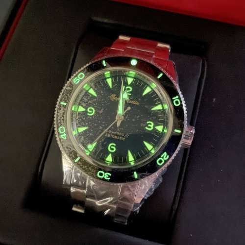 San Martin - 36912 三文治面潛水腕錶