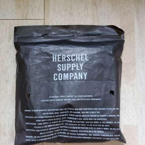 Herschel 銀包