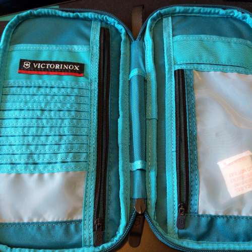 正牌 Victorinox 手提包