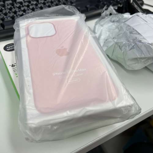 全新原裝：Apple iPhone 13 Pro Max MagSafe 矽膠護殼 - 灰粉紅色