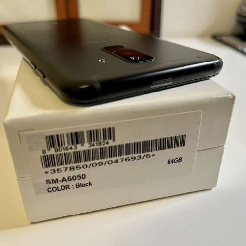 Samsung Galaxy A6 Plus 4+64 行貨，全套有盒，功能100%全正常， *議價勿擾*