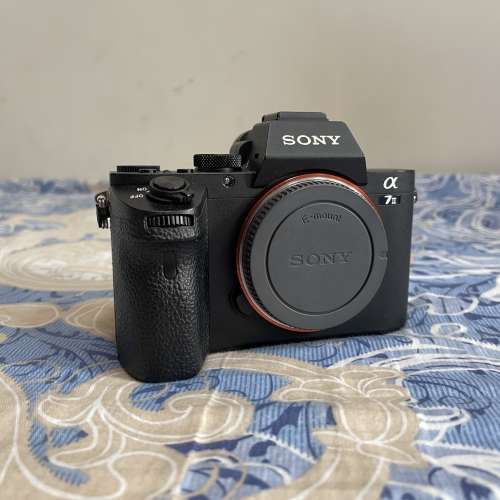 Sony A7 II A7 mk2 Sony FE 24-70/4 Zeiss Lens
