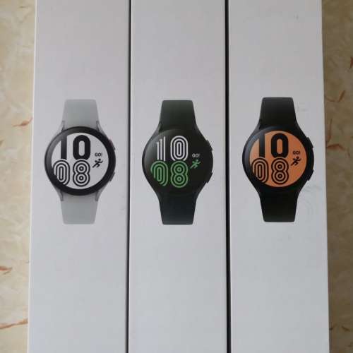全新未開封行貨連單 galaxy watch 4 黑色, 銀色, 綠色 44mm lte 版