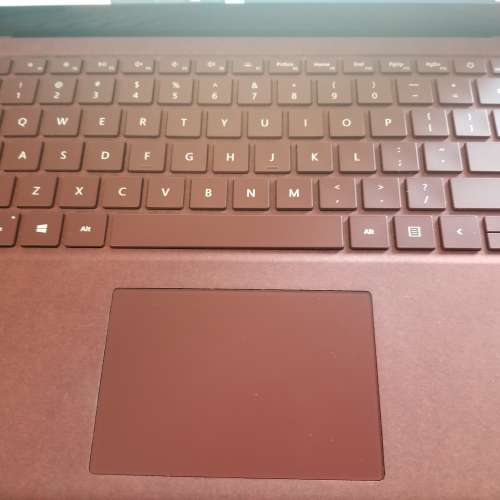 surface laptop 1 酒红色  i7~7660u 8g 256sdf 好新小用放在家 機薄靚款