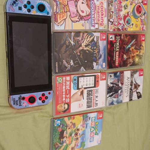 放switch (主機線全齊) 另有SD card 128 gb + 8隻game 荃灣地鐵站交收$2800