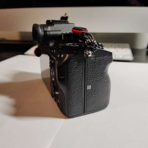 SONY A9 第一代 BODY，包一粒代用電，另有直倒可加