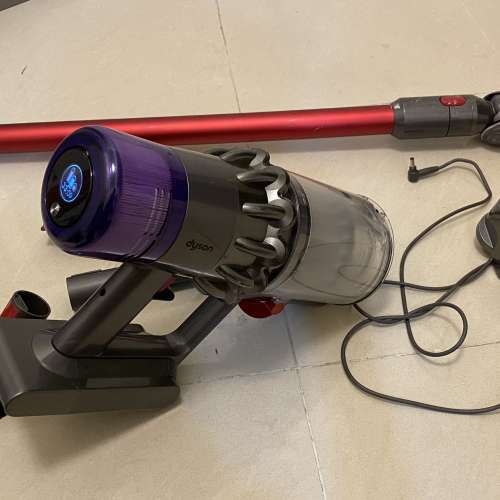 8成新 dyson v11吸塵機一套 電池正常吸力強勁 圖中所見所得 可試機