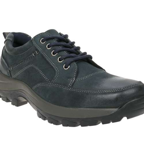 全新100%真皮 有最新memory foam彈性軟墊 超好著 南美名牌 Navy blue 男裝鞋SIZE 4...