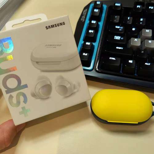 99新 Samsung galaxy buds +