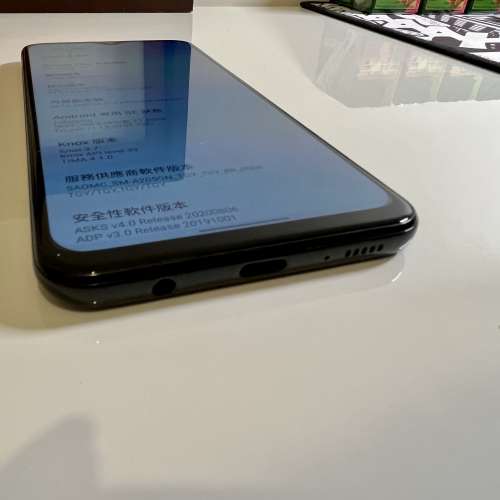 Samsung Galaxy A20 3+32 行貨，淨機，功能100%正常 * 不議價*