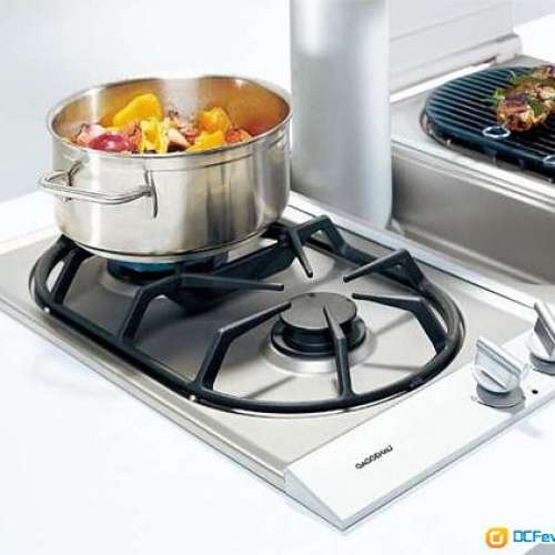 GAGGENAU VG232 歐洲頂級嵌入式雙頭煤氣爐 尊貴身份象徵交換 MacBook Pro 15" i7 T...