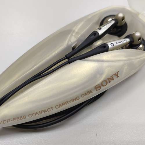 SONY MDR-E888LP