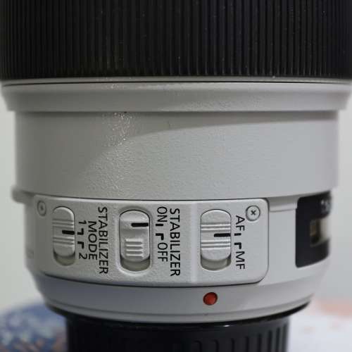 胖白 Canon EF 70-300 mm F4-5.6 L IS USM