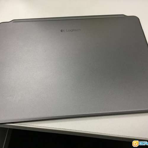 Logitech ultrathin Bluetooth keyboard for iPad Air2