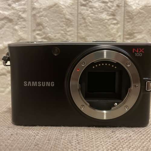 Samsung NX100