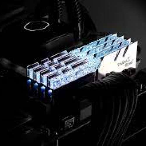 G.SKILL F4-3600C16Q-32GTRS