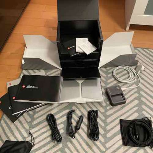 Leica M10 Silver. Full Set. Excellent Condition $34,500