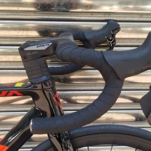 香港行貨 最新款 JAVA VESUVIO 升級版 UCI 認證 一體碳纖把 22速 走內綫 碟剎 碳纖...