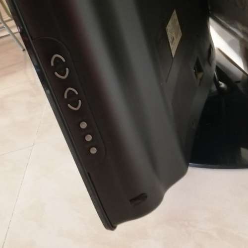 37吋LG高清電視機