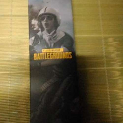 MIP x PUBG 絕地求生 滑鼠墊及手機支架各乙個