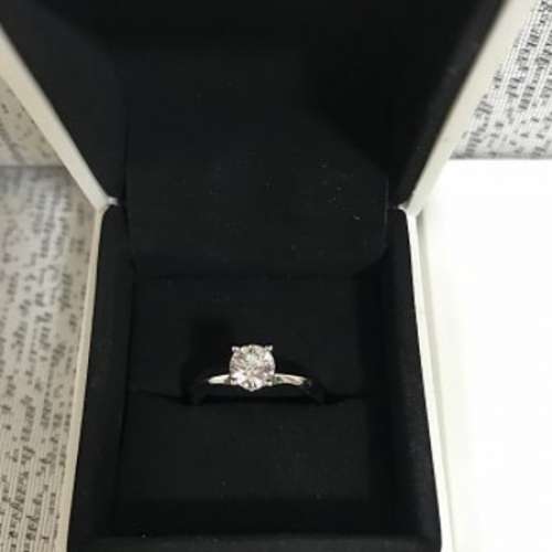 周大福 FOREVERMARK 鑽石介指 有單 有証書（只帶左一二次）（樂富交收）