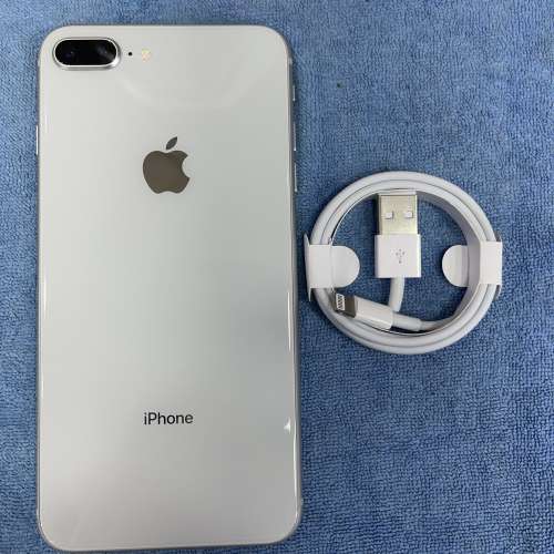 97%New iPhone 8 Plus 64GB 白色 香港行貨 有配件 電池效能100% 首選超值！