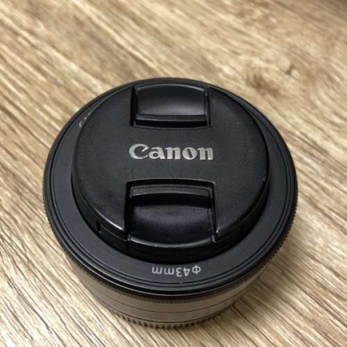 Canon efm EF-M 22mm f/2 STM