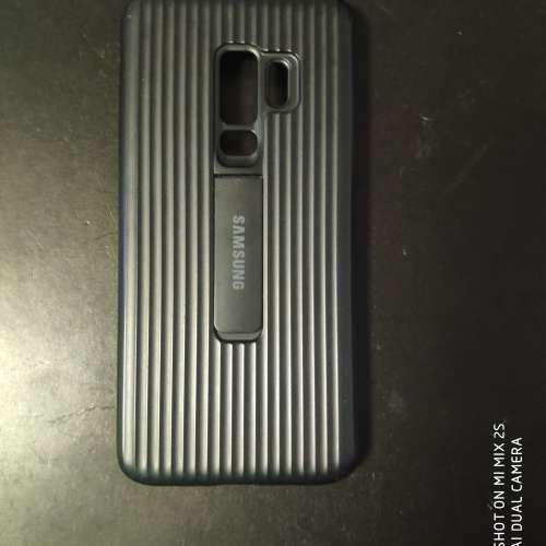 全新samsung s9 plus套，內置枝架。