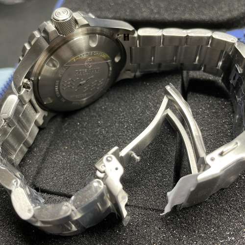 Deep Blue 45 Tritdriver T-100 氚氣燈自動潛水錶 (紅黑可樂面)