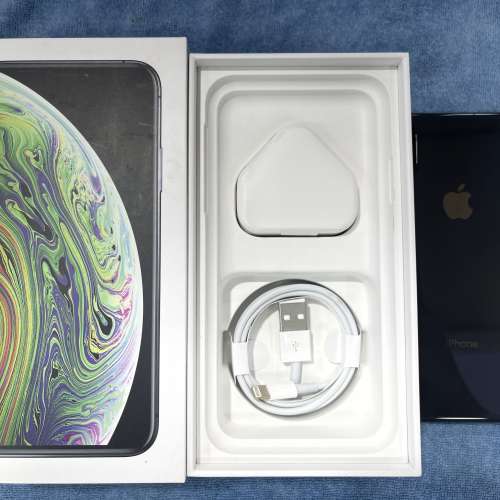 99%New iPhone XS 256GB 太空灰色 香港行貨 全套有盒有配件 首選超值！