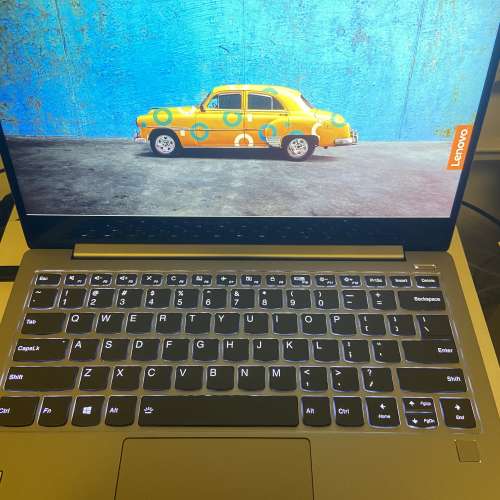 Lenovo Yoga S730
