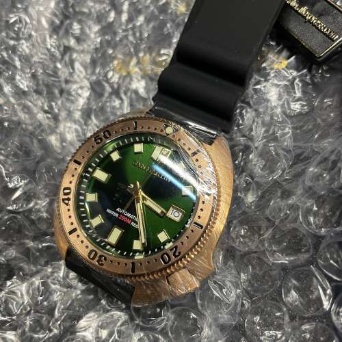 San Martin 青銅制鮑魚殼自動腕錶