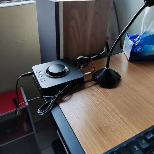 B&W 607 S2 Anniversary Edition 連原廠腳架