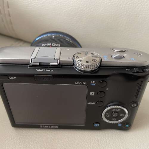Samsung NX100 + 20-50mm鏡頭