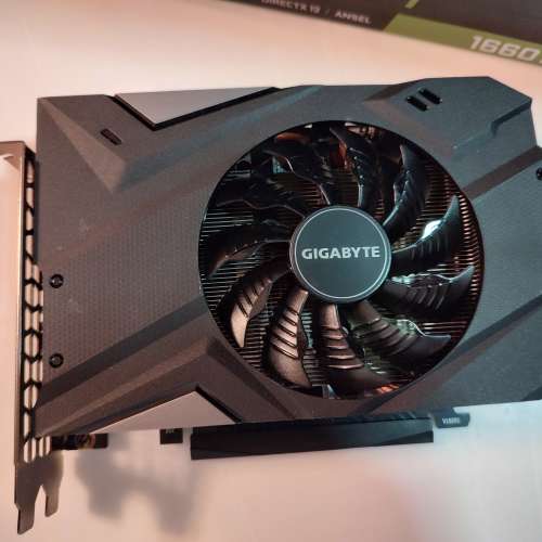 GIGABYTE 1660S DISPLAY CARD