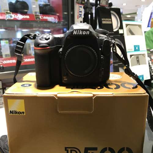 Nikon D500