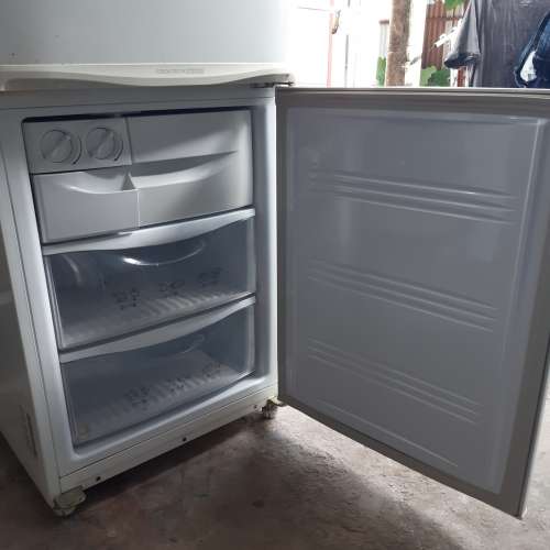 SAMSUNG  三星大雪櫃